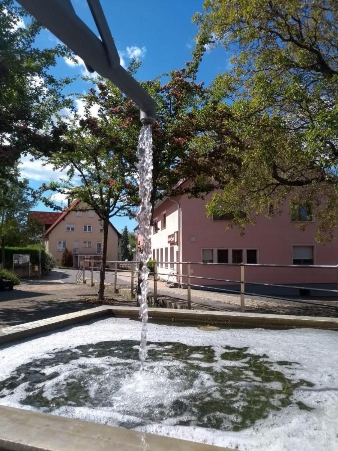 Gasthaus Linde Ingelfingen Exteriör bild